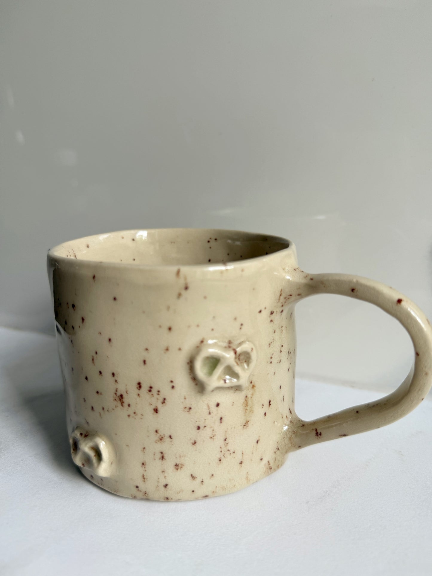 Tasse bretzel imparfaite