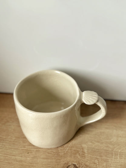 Tasse coquillage blanche
