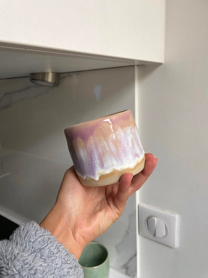 Tasse écume violette